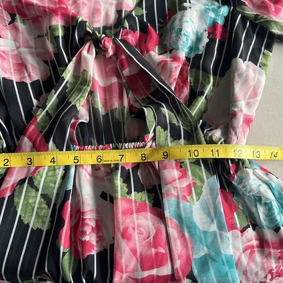 Bebe Floral Tie Front Romper Size M – Sheer Flutter Sleeves Black Stripe Print - Picture 8 of 9